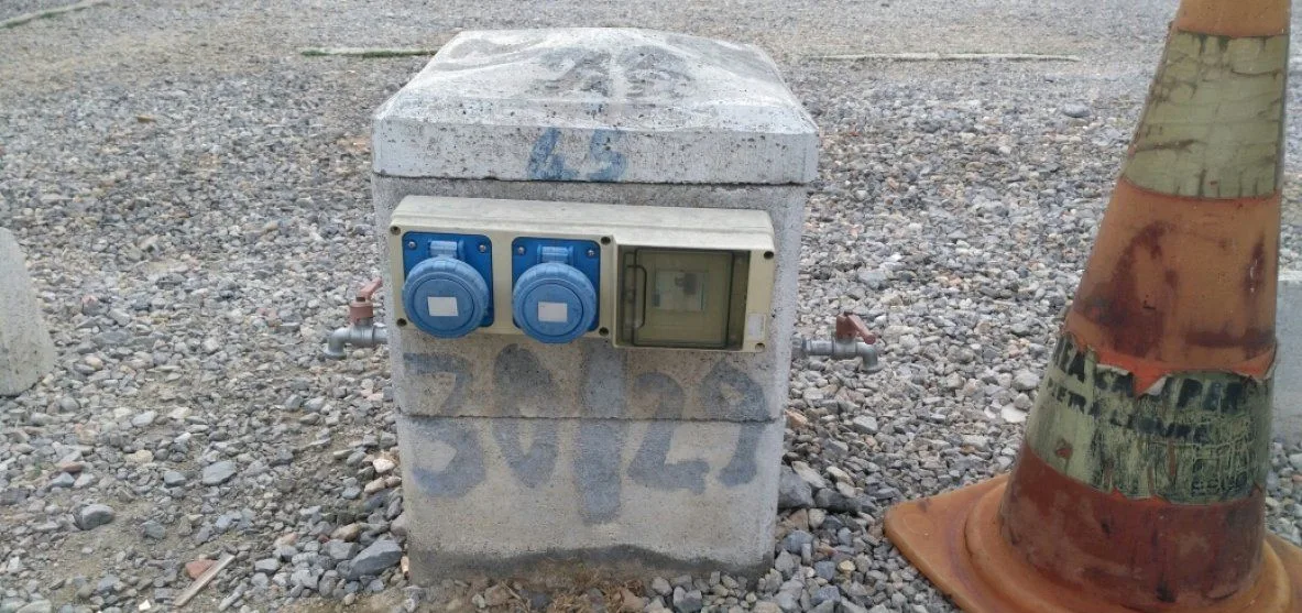 Monitored seaside area, weak electricity